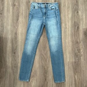 HOLLISTER jeans size 27